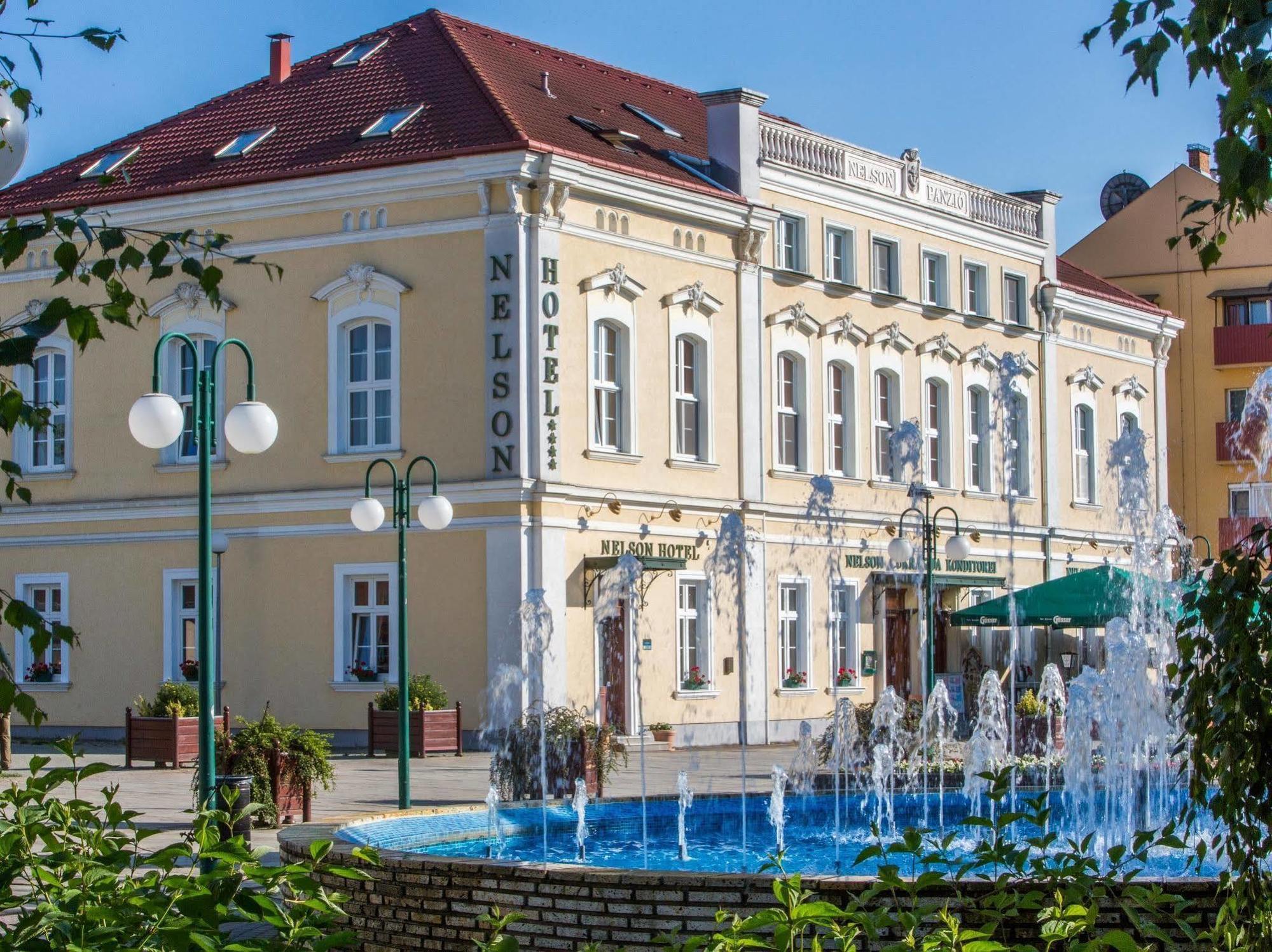 Hajdúszoboszló Nelson Hotel מראה חיצוני תמונה