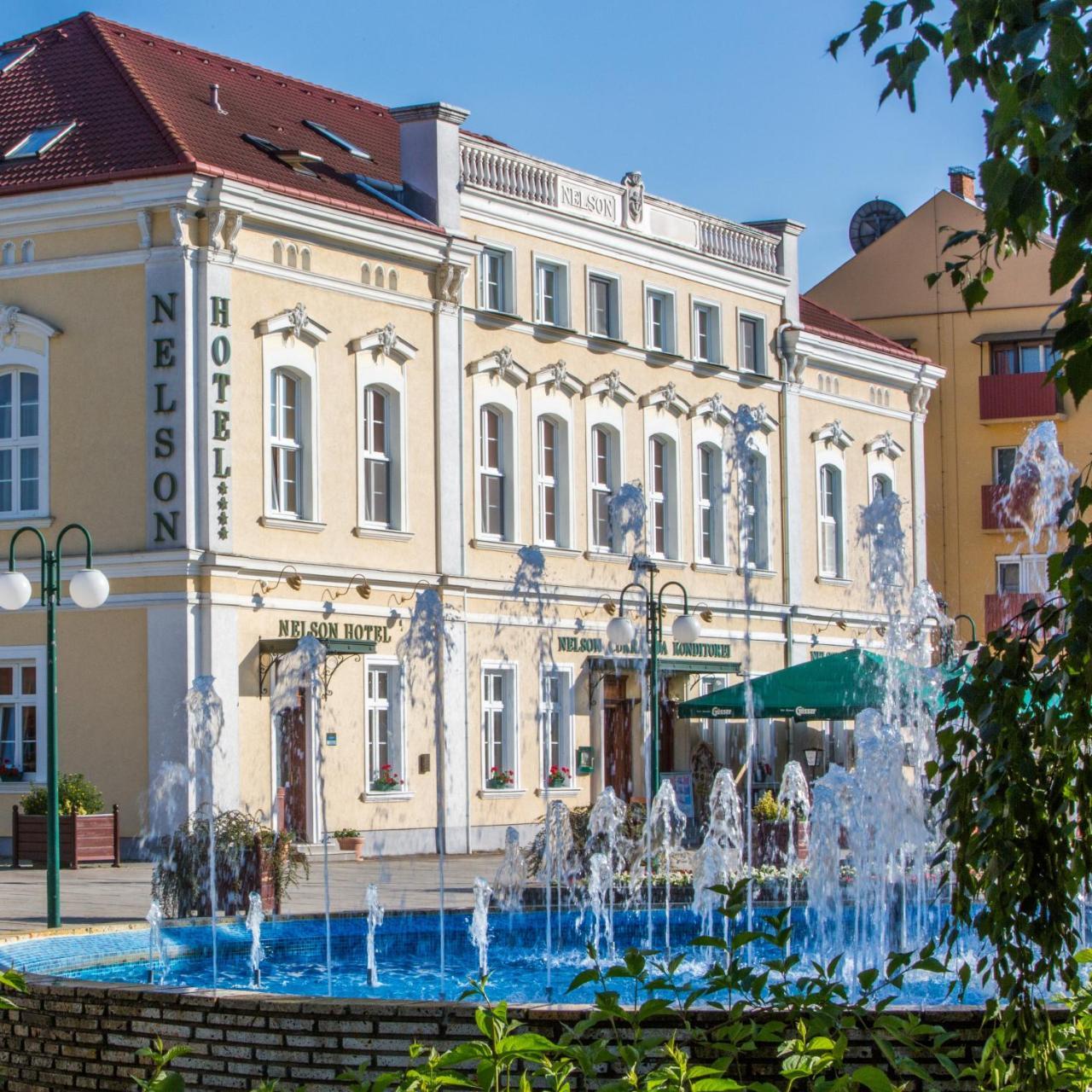 Hajdúszoboszló Nelson Hotel מראה חיצוני תמונה