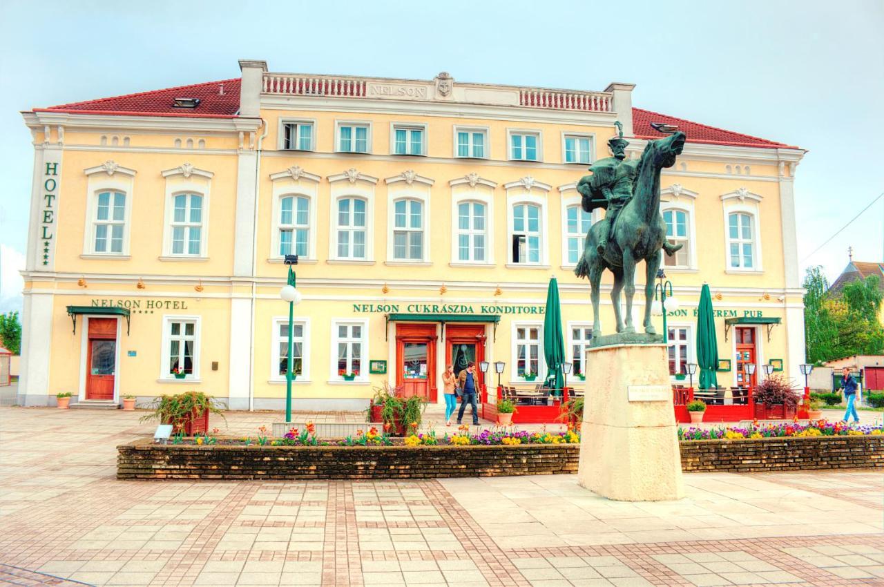 Hajdúszoboszló Nelson Hotel מראה חיצוני תמונה
