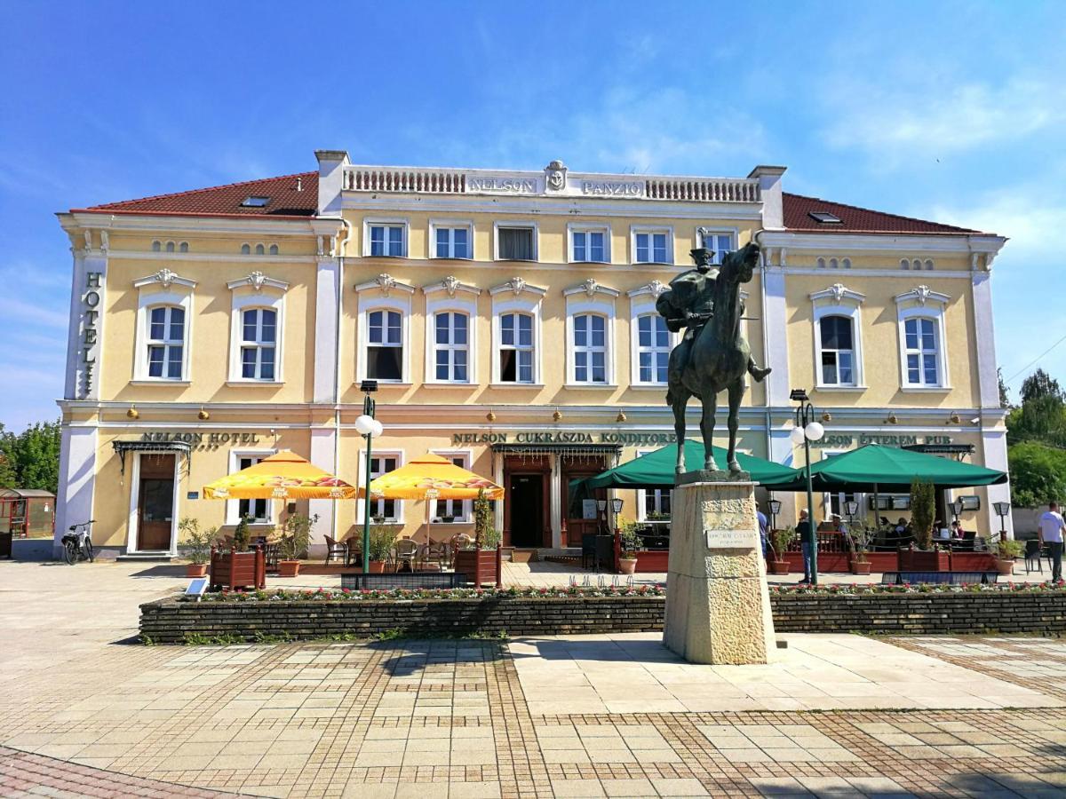 Hajdúszoboszló Nelson Hotel מראה חיצוני תמונה